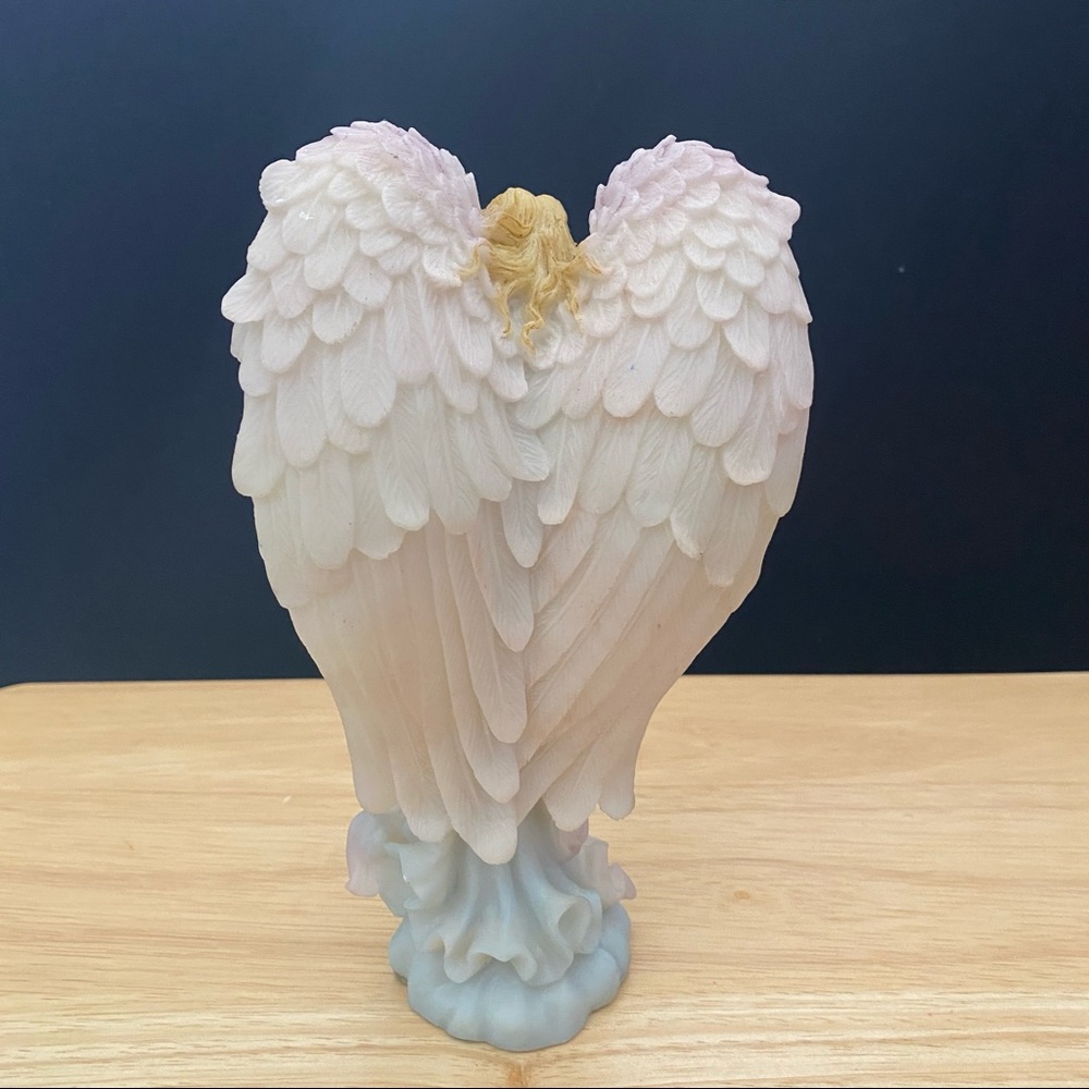 Angel Statue - Picture 3 of 5